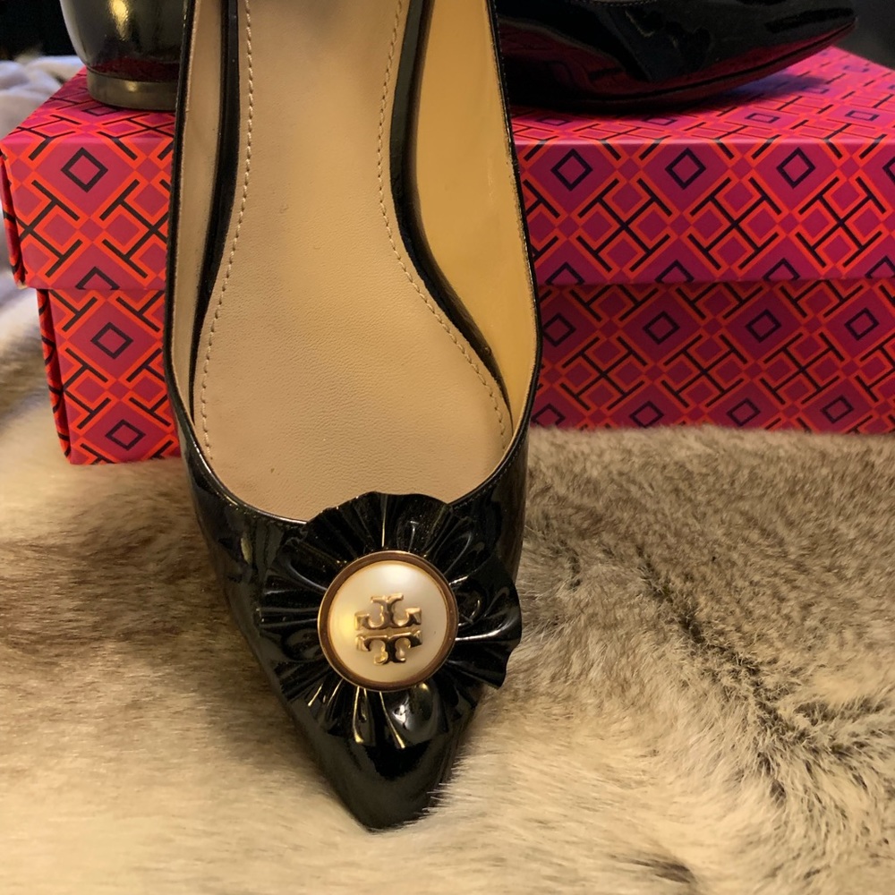 $75 Tory Burch elegant, sophisticated flats